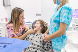 dentista cerca de burjasot - Niñas