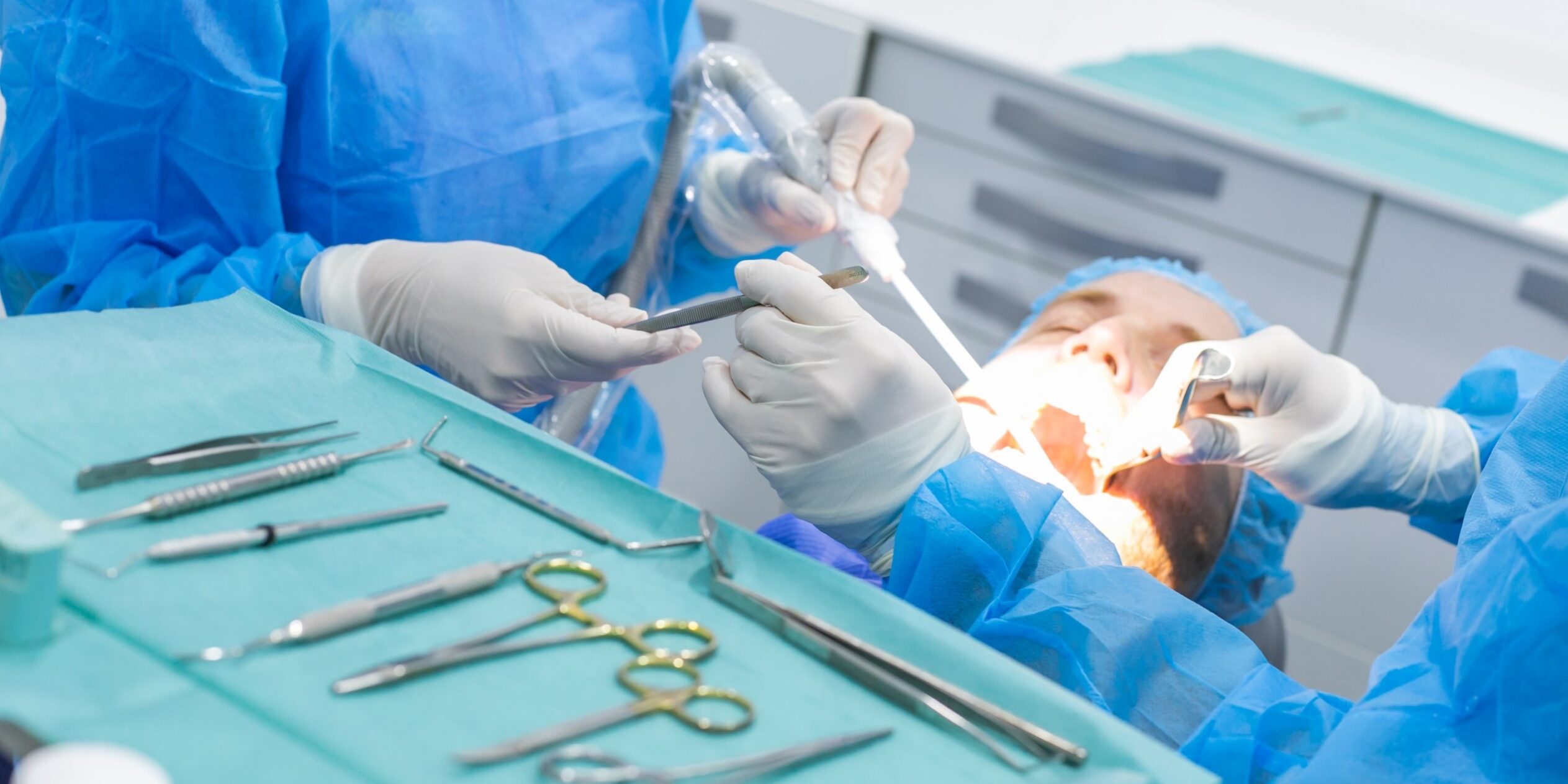 implantes fijos en Valencia - herramientas